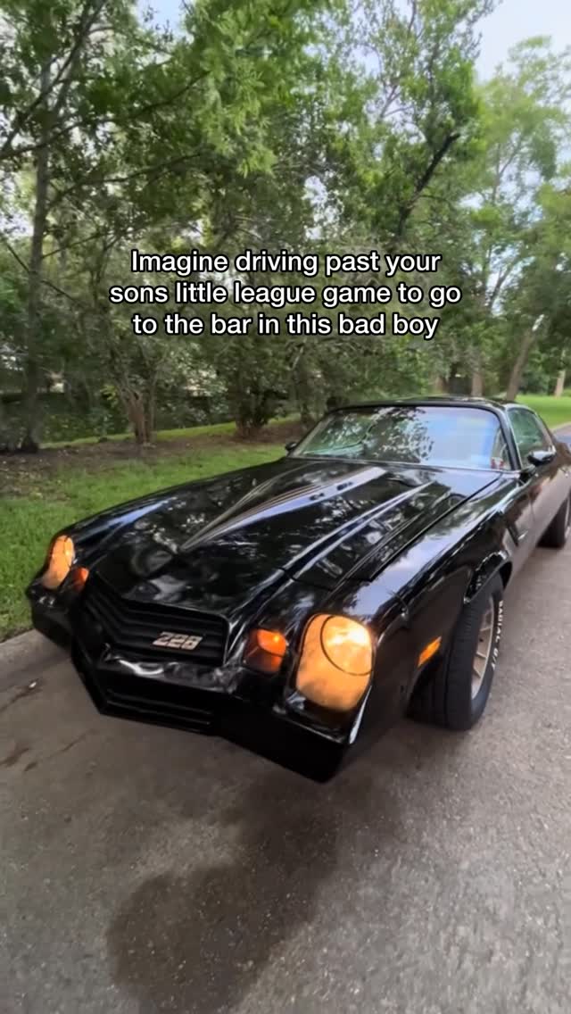 Sorry son, dad’s got some business to attend to 
(🎥: gvann21 / TT)