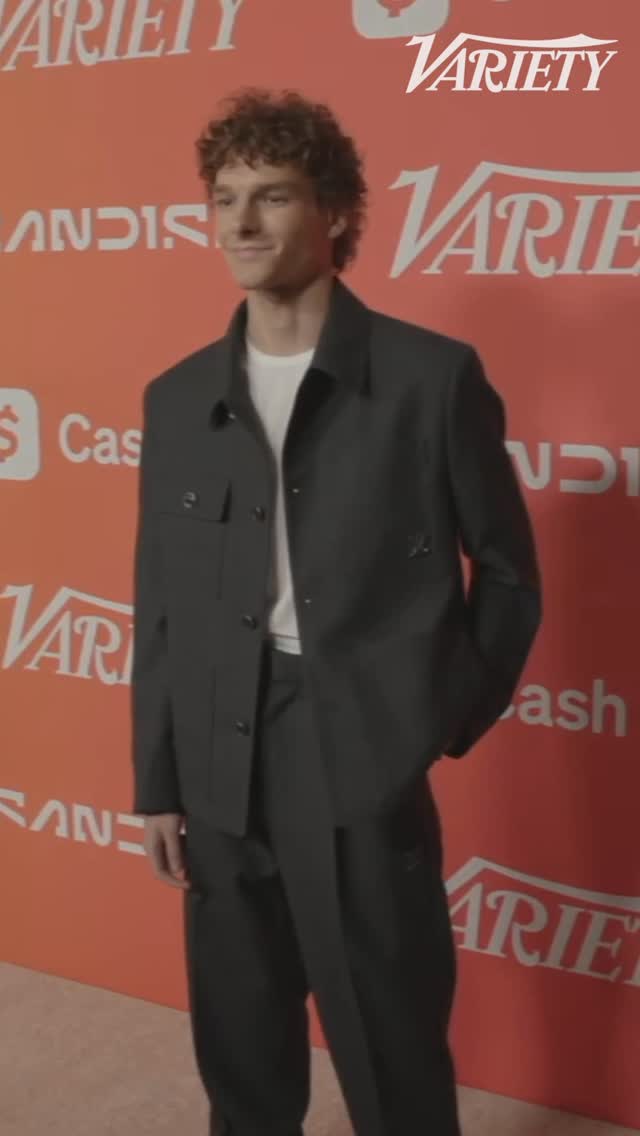 #MasonThames poses at Variety’s Power of Young Hollywood event in LA. | Variety Power of Young Hollywood presented by @Sandisk ⭐️❤️