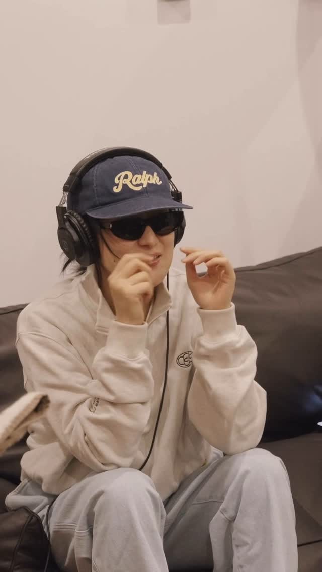 13년지기 선우정아 밴드와 함께 부르는 ’친해지지 말아요 (Relation ship)‘ 👀

#선우정아 #sunwoojunga
#찬란 #chanrahn
#친해지지말아요 #Relation____ship