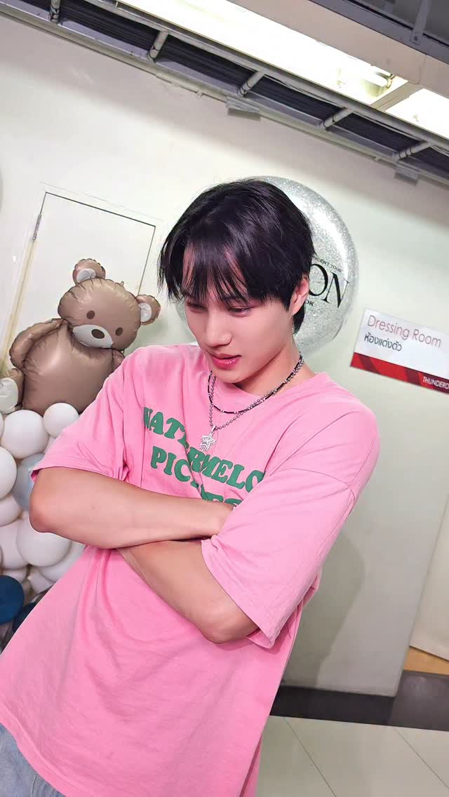 Wait . . . @oueiija 

#KAI #카이 @zkdlin
#EXO #엑소 #weareoneEXO
#WaitOnMe #KAI_WaitOnMe