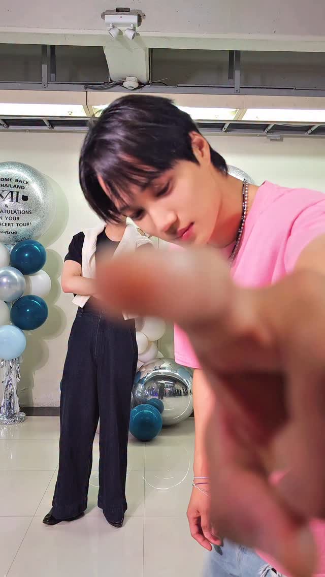 lets dive in @dunknatachai
#KAI #카이 @zkdlin
#EXO #엑소 #weareoneEXO
#WaitOnMe #KAI_WaitOnMe