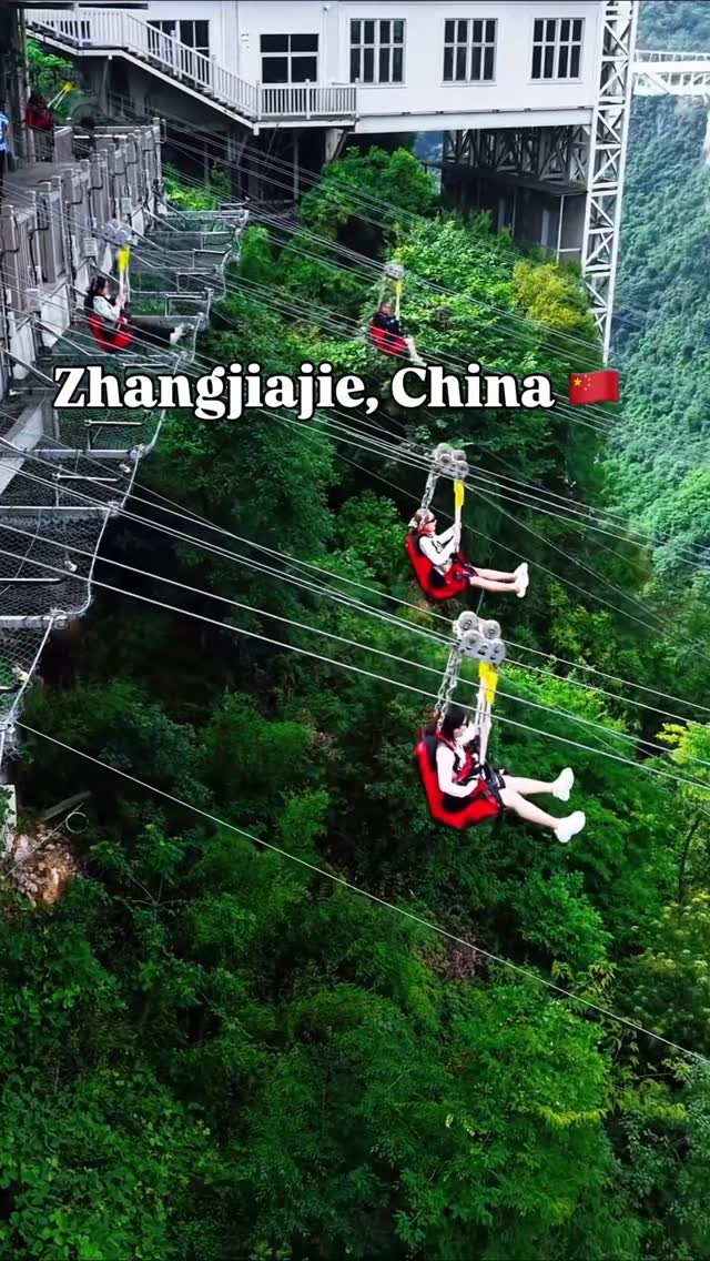 📍Just 30 meters from Zhangjiajie Glass Bridge