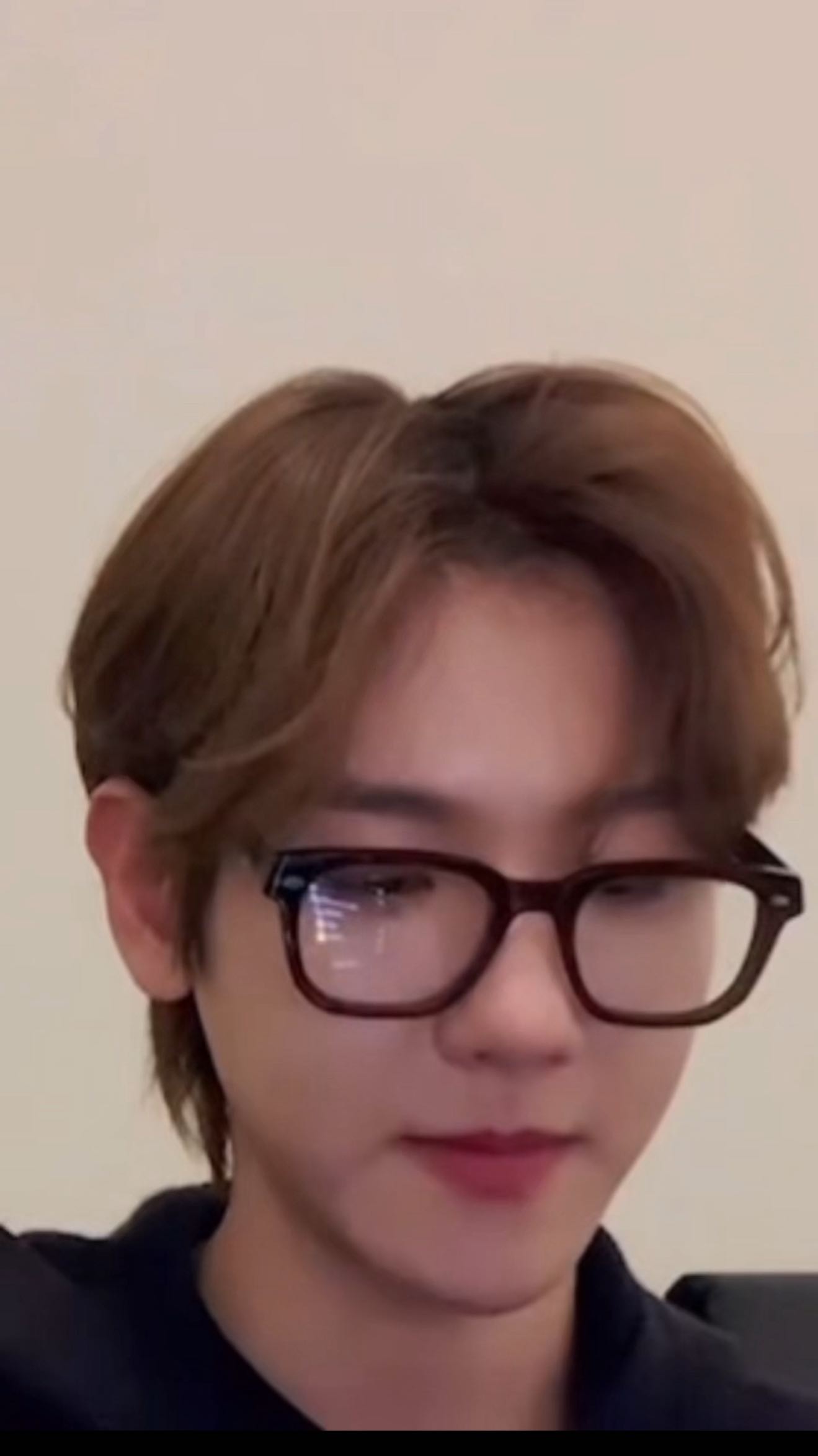 jadi +82 berapa? @baekhyunee_exo 

#baekhyun #baekhyunconcert #reverieconcert #byunbaekhyun #kpop #fyp #kyoong #erikyoong