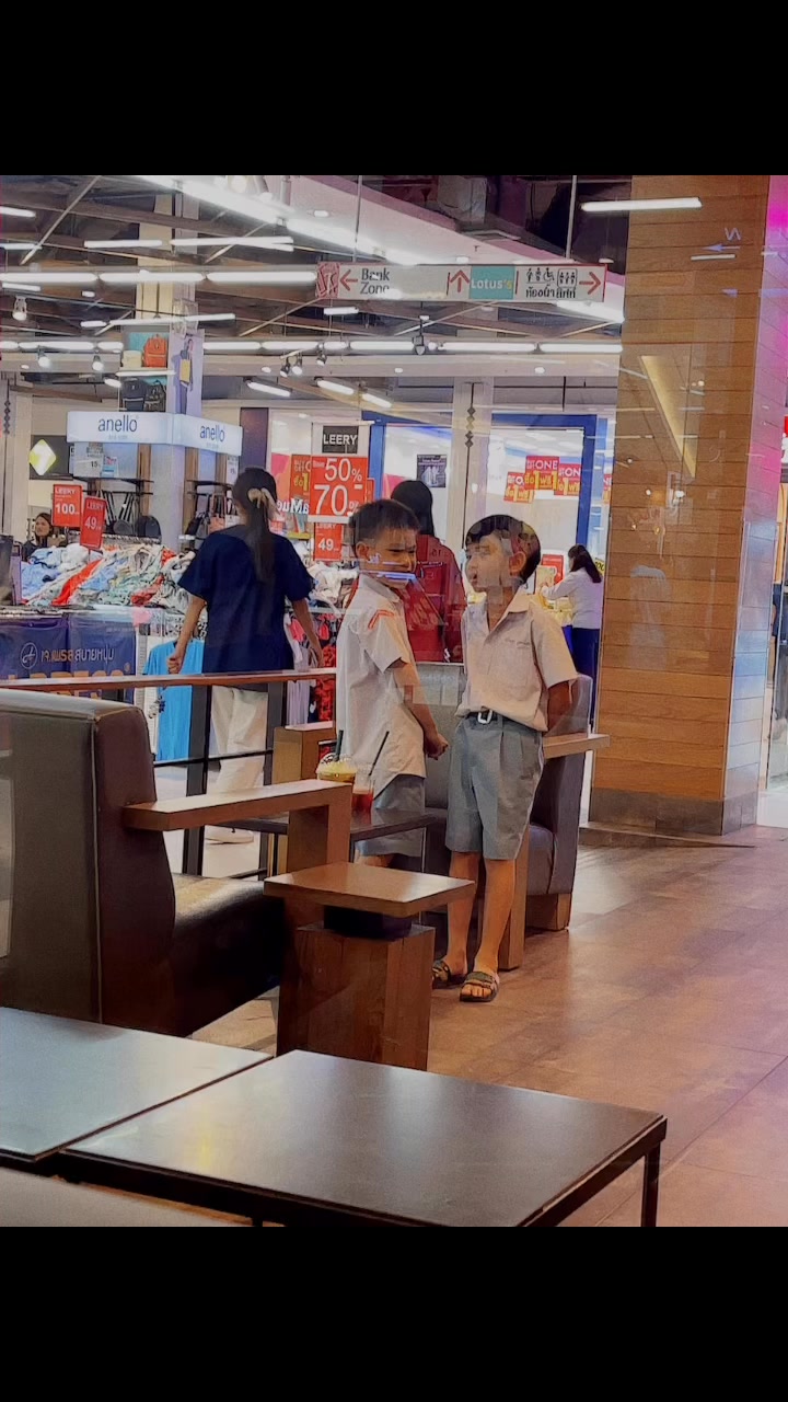 แอบส่องผู้ชาย🥰 #ลูกหมุนรอบตัวแม่ #ต้าวความรัก #เพื่อนรัก_บังเอิญเจอ #ขออนุญาตสองต้าวนะครับ