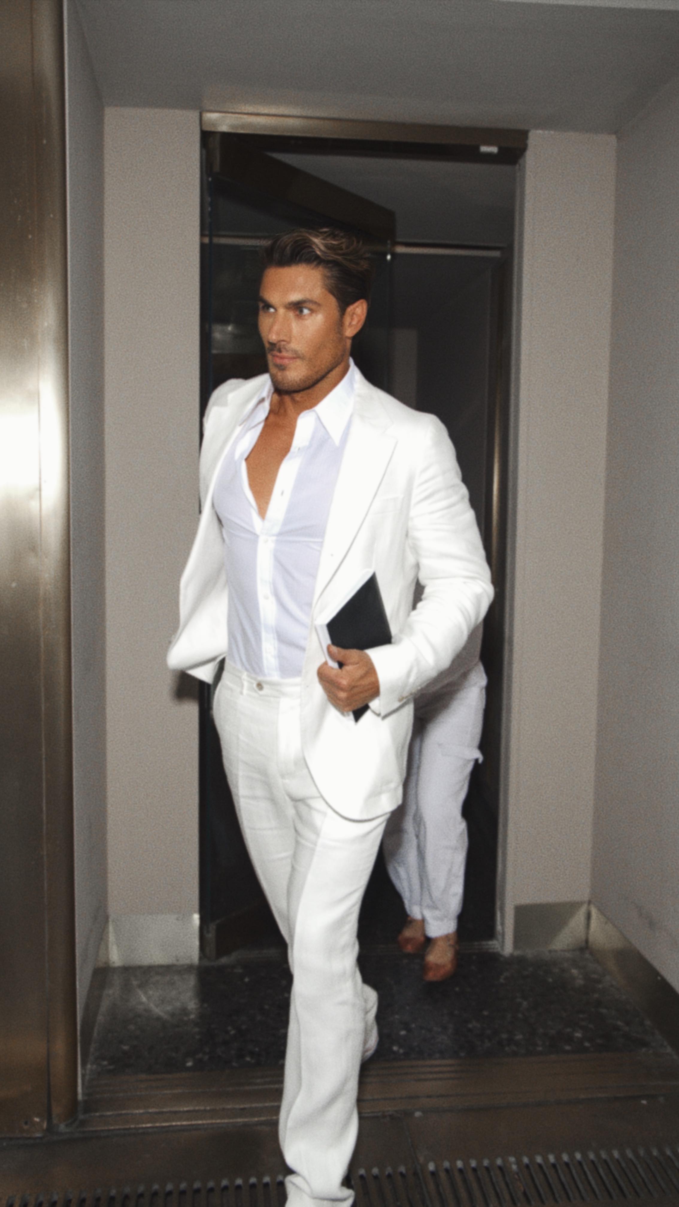 So many of us see ourselves in the mirror every day, but we don’t always stop to really look—at how we got here, at what we’ve been through. It was brutal going back down memory lane, but hearing your stories and feeling that connection made it all worth it. Thank you for tuning in to the @jayshetty podcast and for all your beautiful messages 🤍