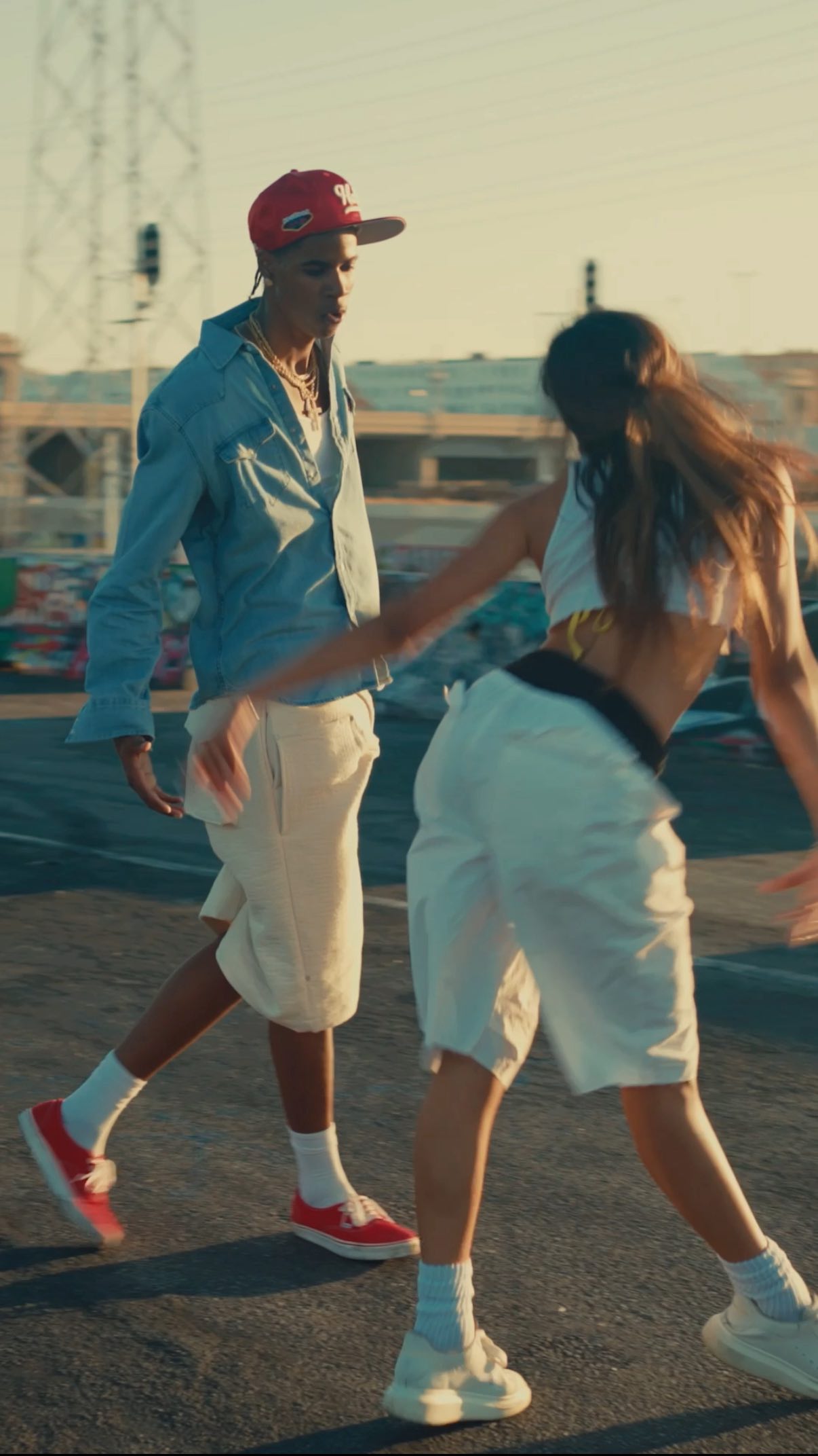 Say you gotta man but he aint on tha…🕺

Y’all like this one ??