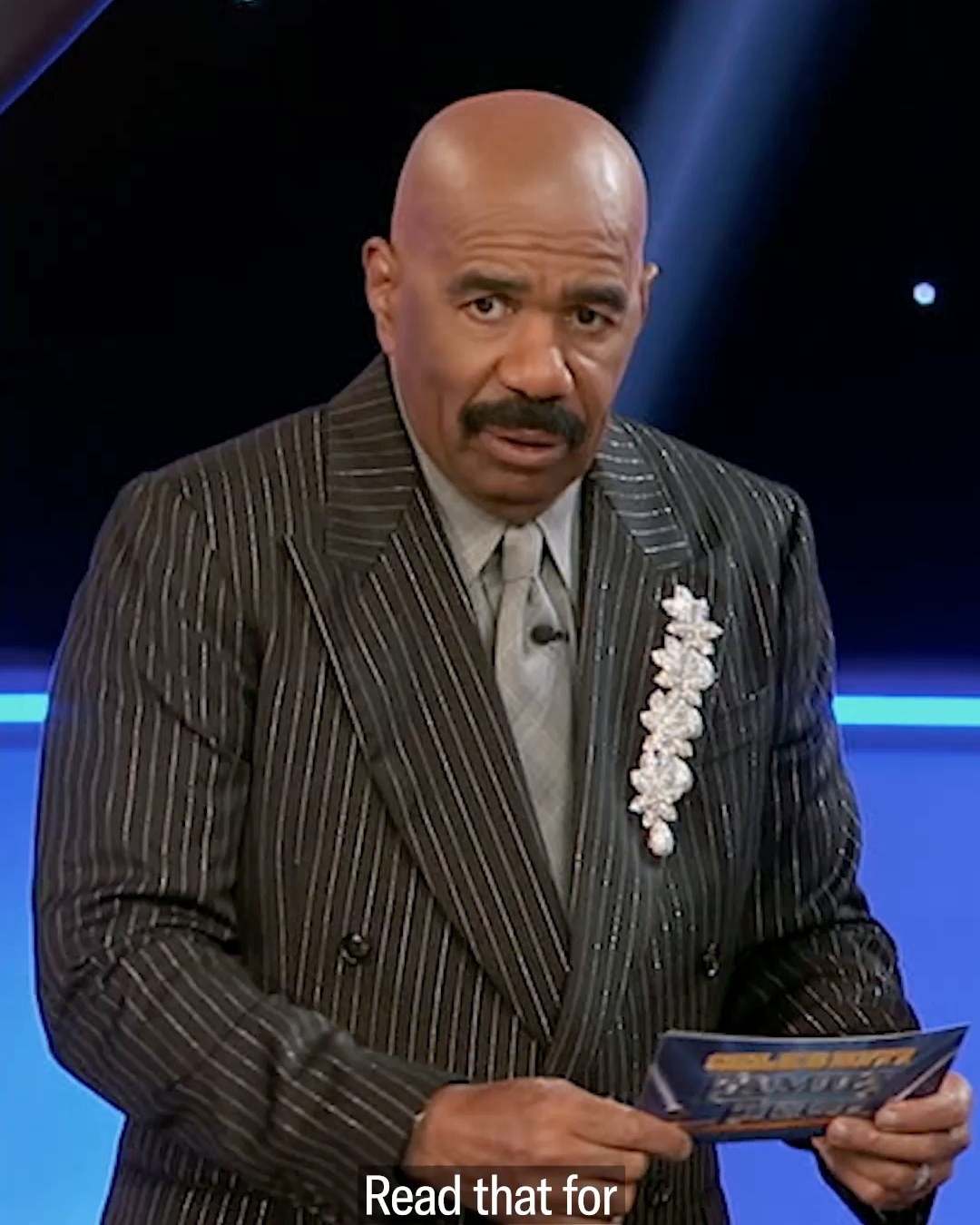 Got any spare wigs, @iamsteveharveytv? 🤭 Stream #CelebrityFamilyFeud on Hulu.