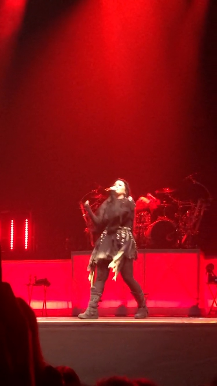 LONDON 2022 💜🖤 THE WORLDS COLLIDE TOUR #e
-
📸 Source: @ mystic.siren on TikTok
All credit are reserved for their respective Owners
-
⚠️Credit or delete=> Message @ fixposts
-
-
-
-
#rock90s#headbanger#fallen#havymetal#rockhistory#metontour#rocknrollhalloffame#70srocknroll#rockmusic#amyleeevanescence#hairmetal#metalcore#rocknrollart#band#amyleeofficial#rockandroll#evanescencebrasil#rockonitalia#heavyrock#queenrock#90smetal#metalconcert#rockmusicians#metalstyle#metclub#britishmetal