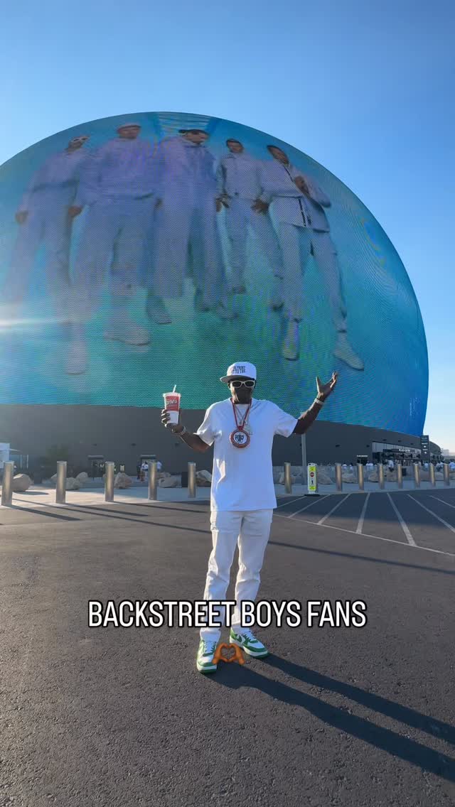 FLAVOR FLAV::: To all the Backstreet Boys fans at The Sphere tonite,,, y’all moved me to tears for real. What an honor to have the whole venue chanting FLAVOR FLAV,,, I hear and see all y’all - especially those closest to the stage that started it. 
#BackstreetBoys
#TheSphere