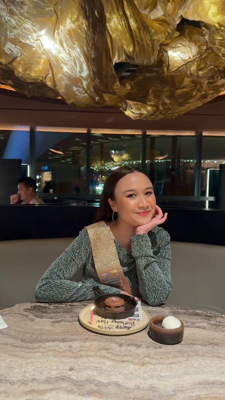 My favourite place? It’s wherever I am with my girls 💕✨

Thank you for the love, the company and the food my lovesssss 🫶🏻