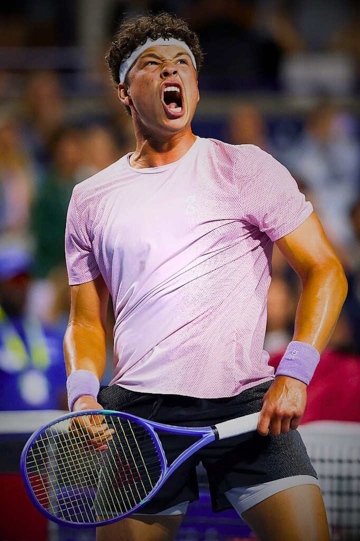 Is Ben Shelton the best of the rest?

From the latest episode of The Tennis Podcast. Episodes at least weekly throughout the year and daily during the four Grand Slams. Available wherever you get your podcasts, including YouTube. 

#tennis #podcast #tennispodcast #sport #podcastclip #Shelton #Sinner #Alcaraz