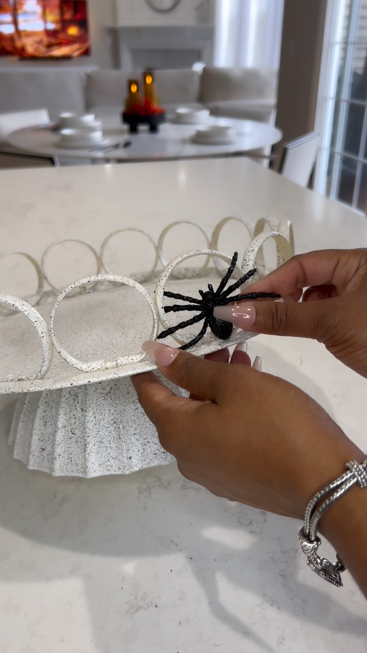 ✨DIY Tray you can use for any holiday✨

Hey-hey L🫶🏽VES!

Here is a super cute and expensive tray you can make using Dollar Tree items. 

The neat thing about this tray, is you can just swap out what’s inside of the shower curtain rings to match ANY holiday 🥰🥰.

#diy #diycrafting #craft #diyidea #dollartreediy #diydollartree #easycrafts #easydiydecor #diyhomedecor #holidaycrafts