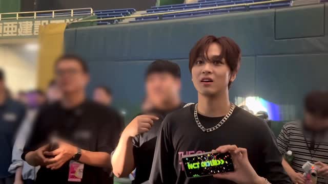 모여라 -해찬이가
 
#SMTOWN #SM_30thAnniversary
#SMTOWN2025 #SMTOWN2025_TOKYO
#SMTOWN_LIVE #SMCU