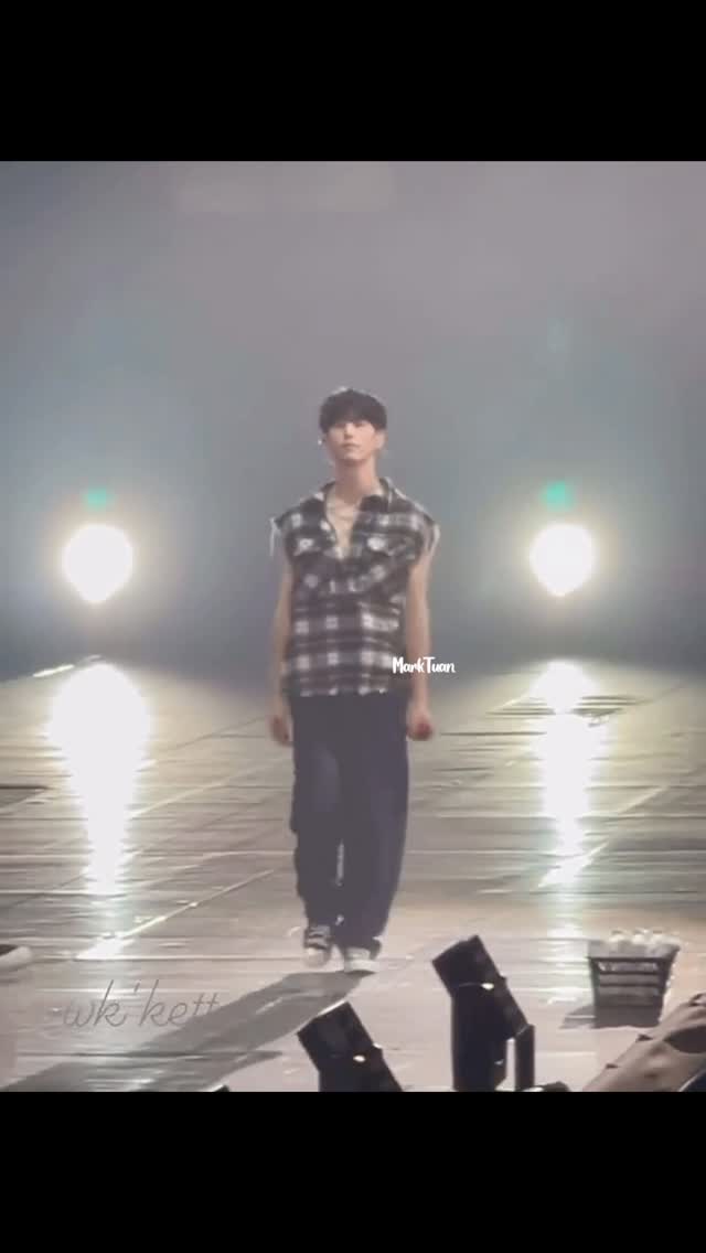 หล่อ เท่ห์ ครบจบที่ "มาร์ค ต้วน" คนเดียว
#𝗠𝗮𝗿𝗸𝗧𝘂𝗮𝗻 #段宜恩
#𝗠𝗮𝗿𝗸 #마크 #มาร์คต้วน
#ต้วนอี๋เอิน 
#GOT7 #갓세븐
#ศิลปินคนโปรด