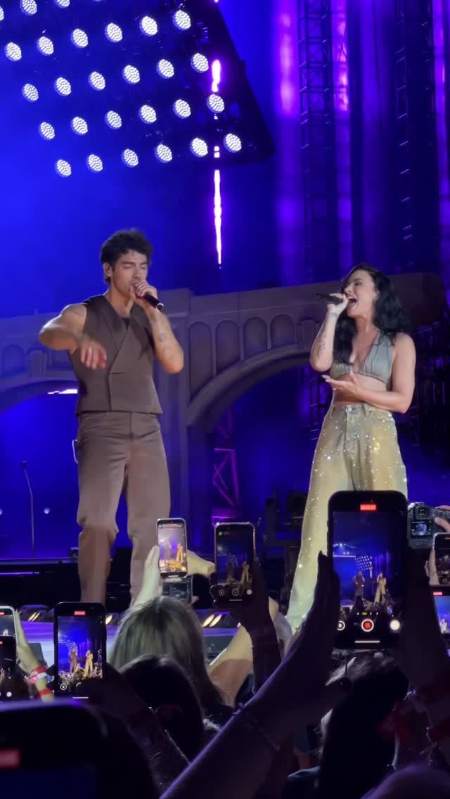 I wouldn’t change a thing about seeing @ddlovato join the @jonasbrothers on stage for opening night of their #Jonas20 tour 🥹❤️