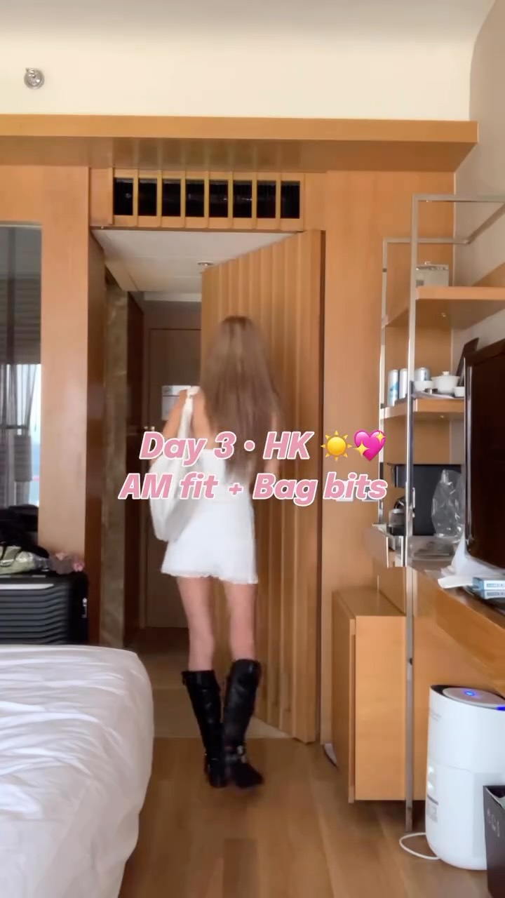 Day 3 ☺︎ morning walk outfit with Mum 🇭🇰☀️hothot🥵
@yeomim
@diorbeauty
@rhode
@shopcider_kr
@entropymakeup
@cellfusionc.official
@koy_by_ko
@maccosmeticskorea
@beglowny
@after90shop