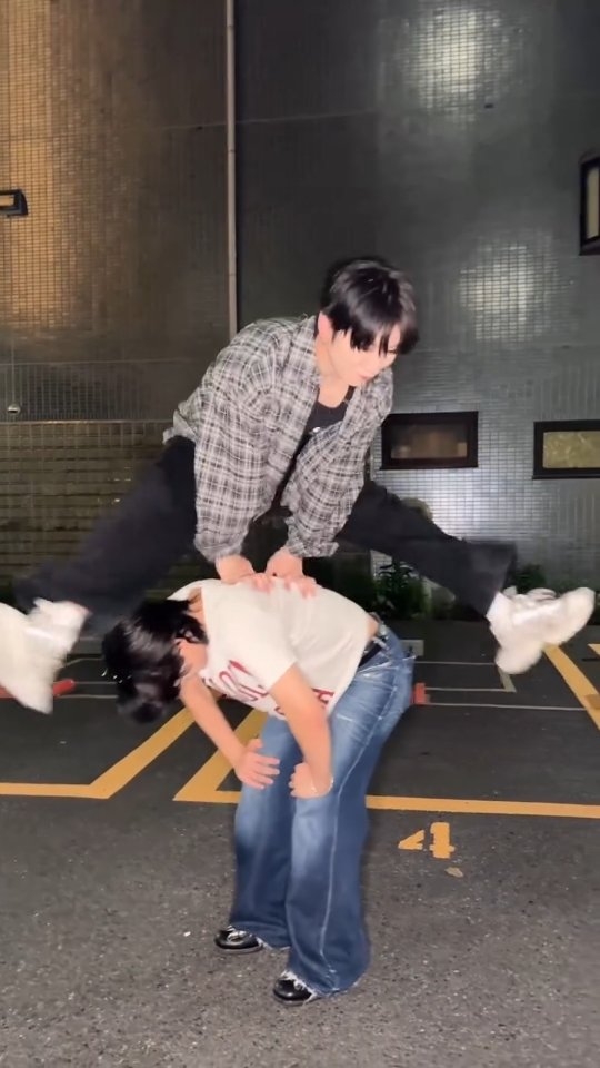 late night energy💫💫
#andTEAM #YUMA #TAKI