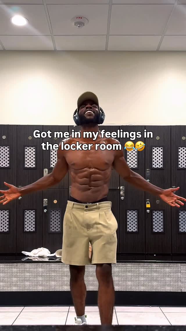 Most female artists go crazy ngl but @sza & @kehlani been my favorites for a while 🔥💯 I know I’m not the only one who plays R&B in the gym? lol
#rnb #rnbmusic #vibes #sza #gym #workout #fun #self #love