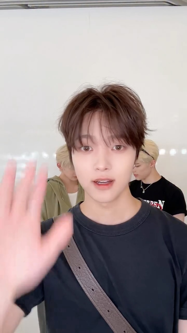 댓글 예쁘게 써줘⚡️
#andTEAM #EJ #JO #MAKI