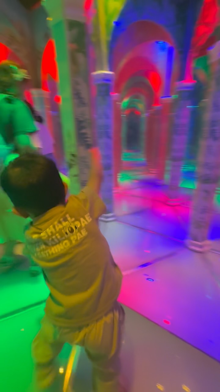 How’s your 2025 so far? Mine’s already a full-on puzzle 🧩😂… just like the way this kid is moving 😋🇨🇳
#LifeIn2025 #ChinaVibes #FunMoments