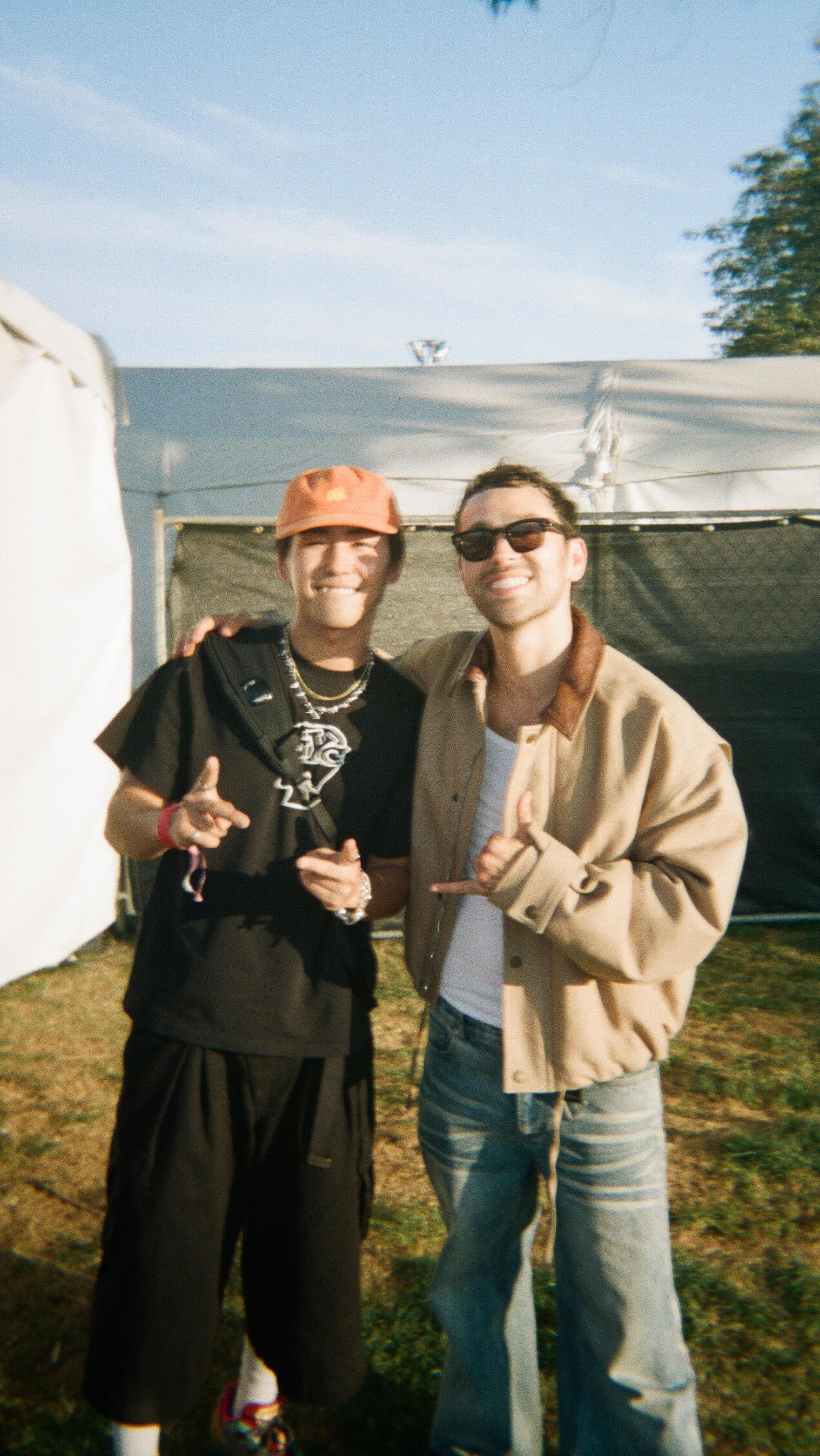 This song already meant so much to me, and having my friend @ayumu_imazu on it makes it even more special. LOVE INSANE (feat. JAY of ENHYPEN & AYUMU IMAZU) is out now. Go give it some love❤️