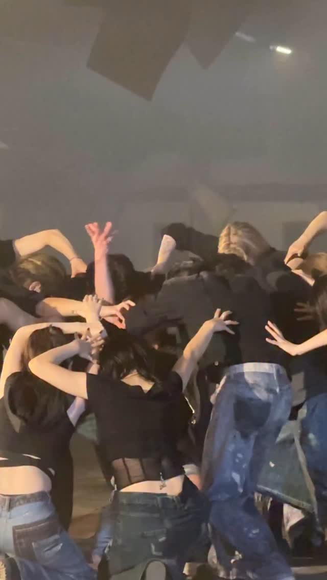 우린 하나 됐어
#KEY #키 @bumkeyk
#HUNTER #KEY_HUNTER
#SHINee #샤이니