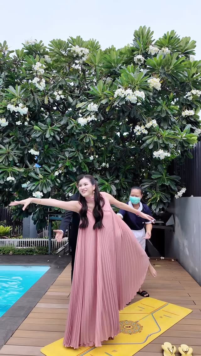 Yoga day 🧘🏻‍♀️💖

#aonsomrutai #ออนสมฤทัย
#billionaire #luxurylife