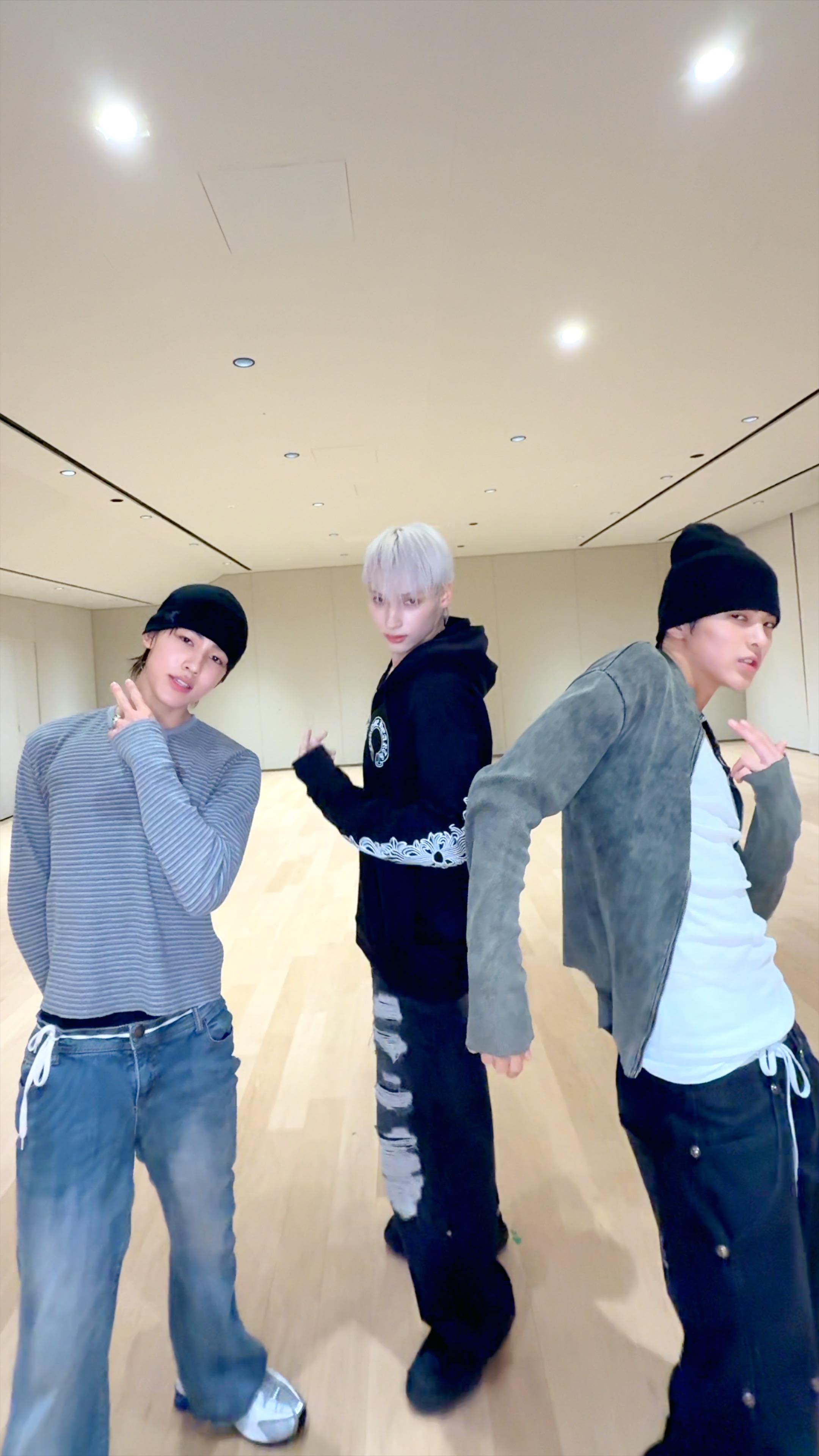 𝑲𝑰𝑺𝑺 𝑲𝑰𝑺𝑺 w #CORTIS 💚 @cortis 

#투모로우바이투게더 #TOMORROW_X_TOGETHER #TXT
#휴닝카이 #HUENINGKAI
#SEONGHYEON #KEONHO #코르티스
#UpsideDownKiss