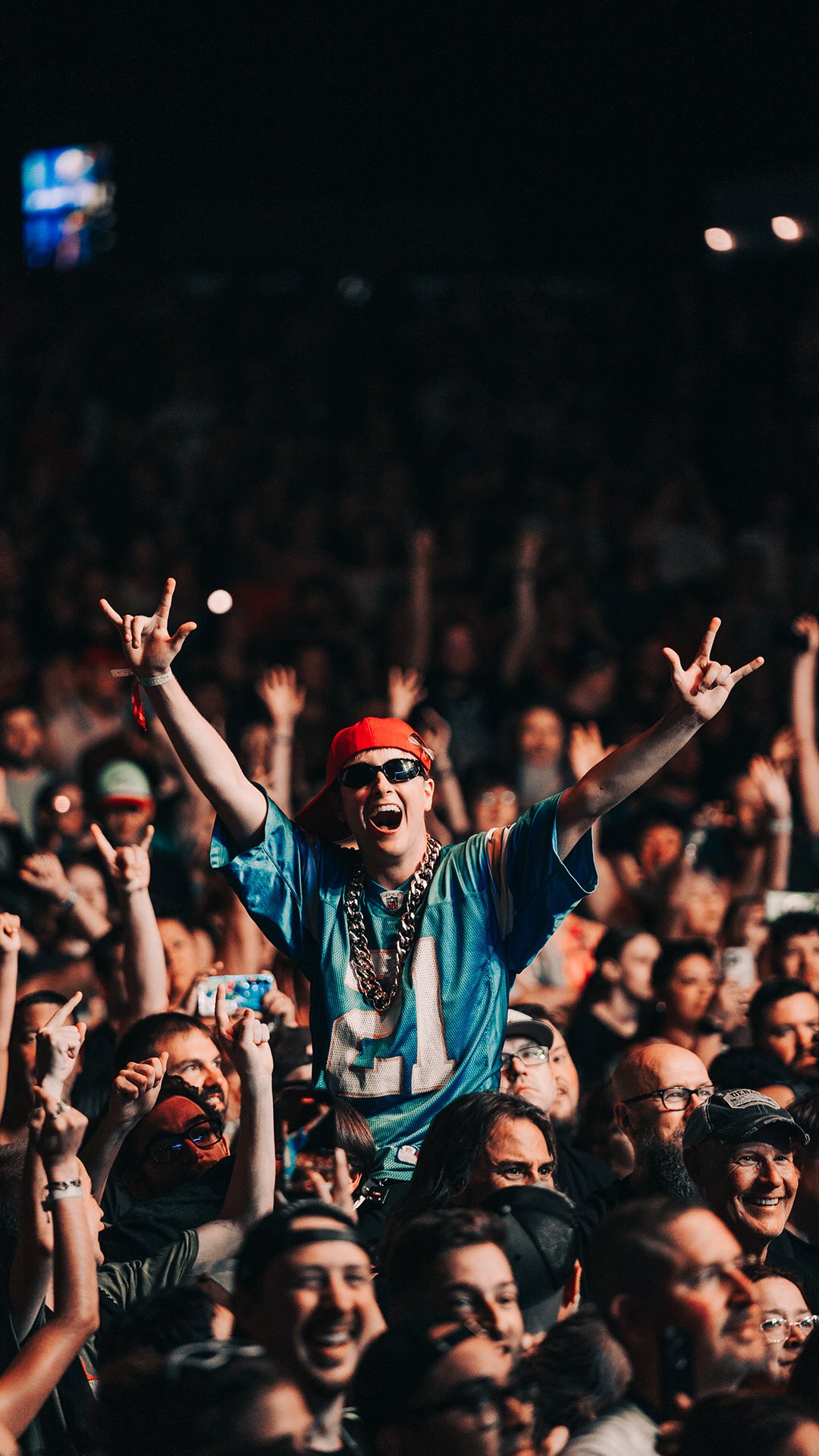 It’s the 1️⃣3️⃣TH of August. 
See you tonight, Cleveland. 
It’s going to be pretty fly. 

Aug 13 | Cuyahoga Falls, OH | @blossommusicctr

📷: @federicaburellii