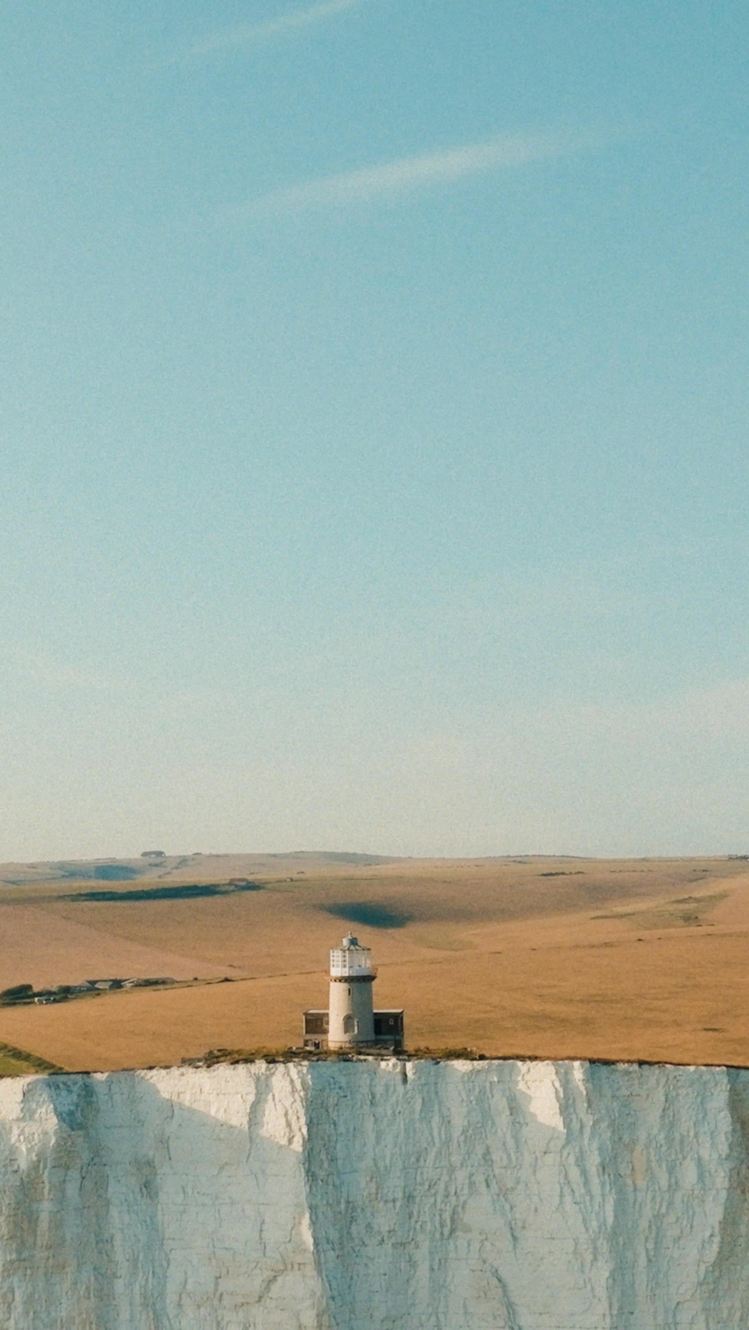 MOTHER NATURE: SUMMER

Our lives flourish when we cherish the bonds of love and friendship. It has never been more important to appreciate the value of one another, and of Mother Nature. Here’s to Summer. C