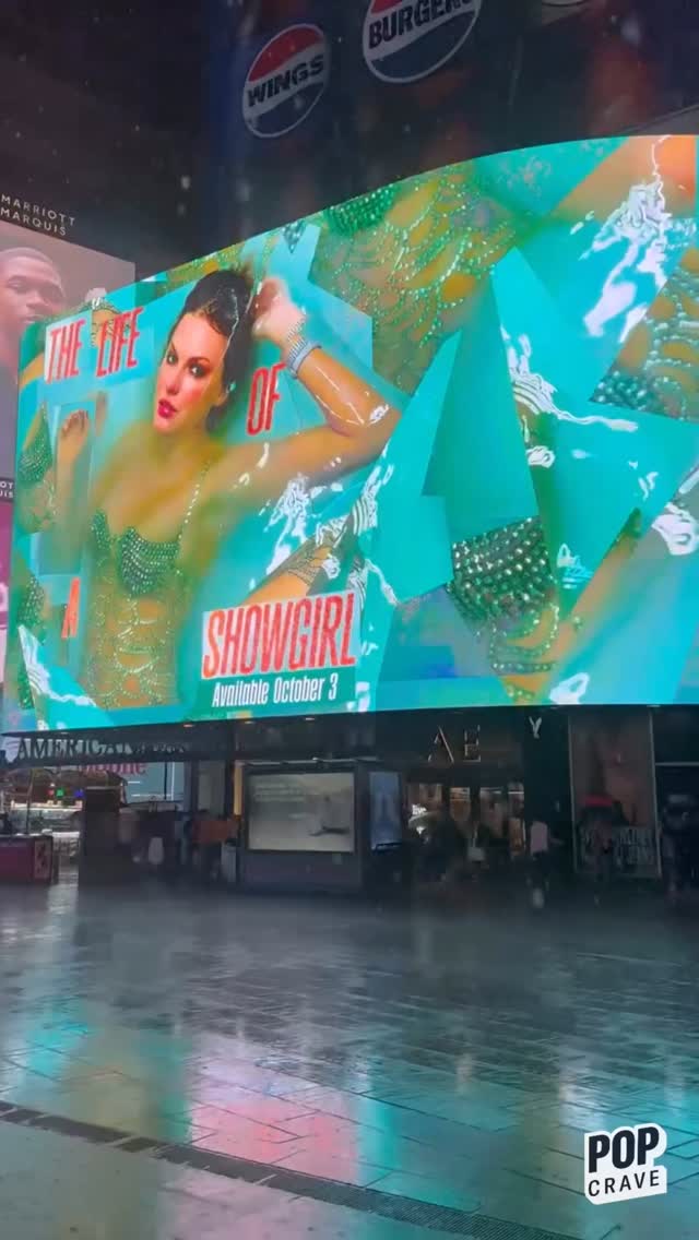 Divulgação de “The Life of a Showgirl” na Time Square!