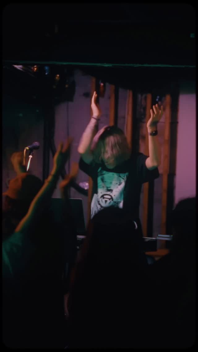 Fat Hamster & KANG New 팻햄스터 & 캉뉴
@ 오방가르드 7주년 기념공연, 2025년 5월 16일, 부산
Ovantgarde 7th Anniversary Show, May 16th 2025, Busan
뜻깊고 즐거운 시간이었습니다! 오방가르드 포에버🖤🤍
Video by @we.outofofc @ovantgarde