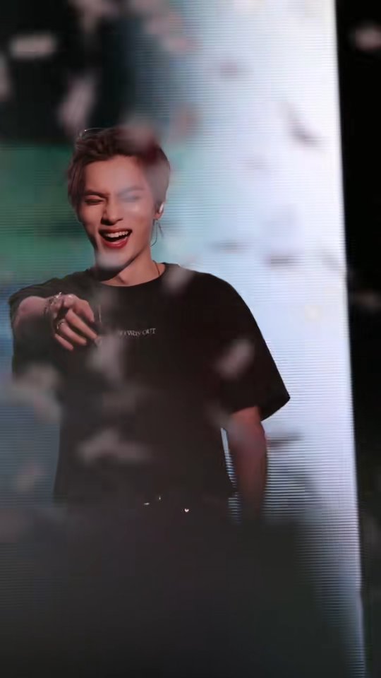 His smile 🥹🫶🏻 @djxiao_888 

#wayvxiaojun #xiaojunnct #xiaodejun #xiaojun #xiaojunwayv #wayv #nct #dejun #肖俊 #샤오쥔 #シャオジュン #kpop #kpopers #cpop #idol #kuanggong