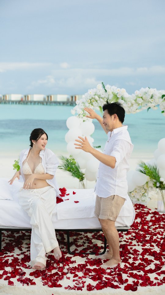 Boy or Girl 👶🏻🩵🩷

#aonsomrutai #ออนสมฤทัย #AonSongBaby
#aonsongfamily #thisisnarakorn #narakornphotography