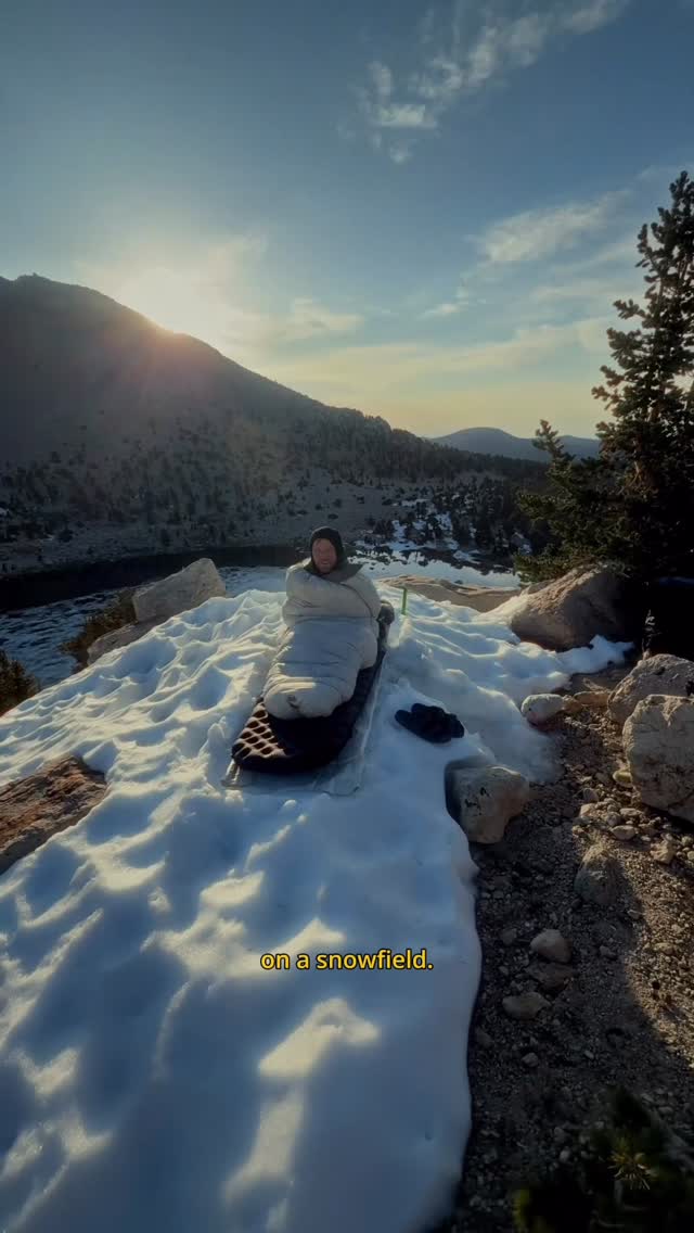 No sleeping bag for half a year outside? Well, kind of. Anzeige | I’ve been using the ultra light bed by @zenbivy.eu - an all in one sleep system featuring a blanket/quilt that can be attached to the sleeping pad. Ultra warm, ultra comfy, ultra light. I honestly haven’t missed my home bed for a single night out here. 💤 #zenbivyeu #sleepingbagrebels