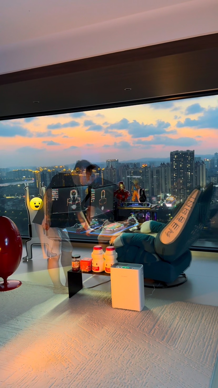 Amazing night! Cyberpunk view!