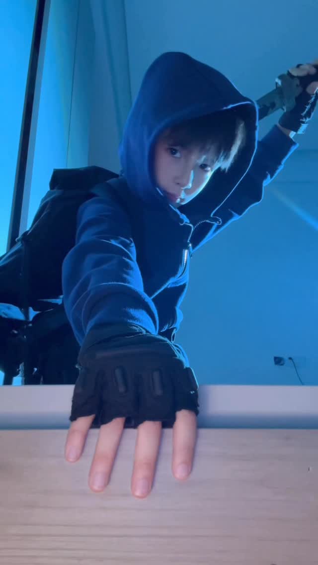 记下来,拉抽屉会变张起灵 #拉抽屉变装 #萌娃 #张起灵 #盗墓笔记 #cos致歉一切