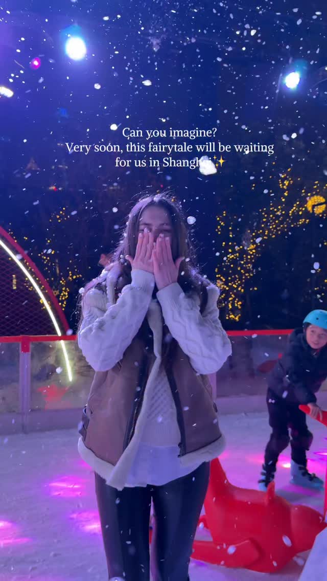 Don’t miss this outdoor skating rink this year😍
Every year, Shanghai comes alive with the magic of winter at the North Bund’s outdoor skating rink! ⛸️✨
Glide under sparkling lights, enjoy the beautiful river view, and dance to the beats of a live DJ — this is Shanghai winter fun at its finest! 😍
🎄 Shanghai International Winter Festival / 上海白玉兰国际冰雪节
⛸️ Sinar Mas Plaza / 上海白玉兰广场 (南广场)
📍 501 Dongdaming Lu, Hongkou District / 东大名路501号
#china #chinatravel #lifeinchina #interestingfactsaboutchina #shanghai #studentinchina #shanghaitravel #icerink #shanghaiicerink #shanghaiplace #上海 #上海玩儿 #上海旅游 #上海去哪里玩儿