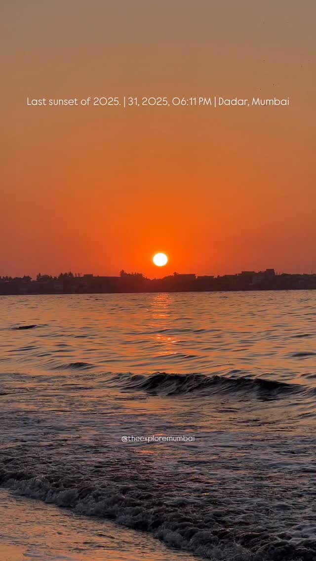 Last sunset of 2025.
The sky didn’t rush.
It took its time just like this year did with its lessons.
Some days were bright, some heavy, some quietly beautiful. Not everything went as planned, but everything added something. Growth, strength, perspective.
As the sun sets on this year, let’s leave behind what no longer serves us and carry forward what made us better even if we can’t fully explain how.
Here’s to softer endings, hopeful beginnings, and light that finds its way back.
Happy New Year in advance ✨