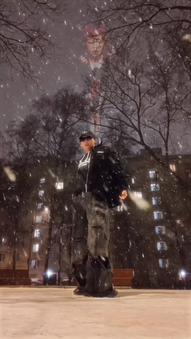 JENNIE’s dance break in blizzard 🌨️ 
#jenni̇e #blackpink #제니 #likejennie #dance