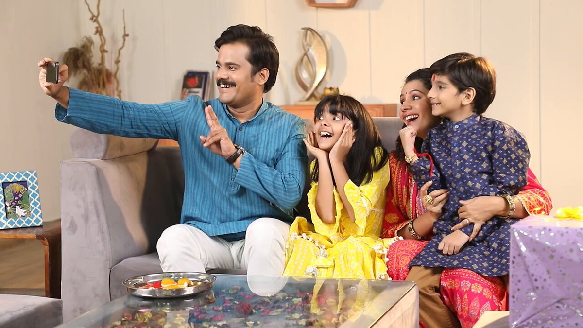 రాఖీకి నాంది చెబిన శ్రీకృష్ణుడు! మహాభారతం కథతో రక్షాబంధన్ ప్రత్యేకం | Renuka Kakinada Vlogs #renukakakinadavlogs #renuka #renukakakinada #shorts #ytshorts #trending #viral #food #funny #travel #vlogs #videos #trending #IPL https://t.co/PouBaXmpFj